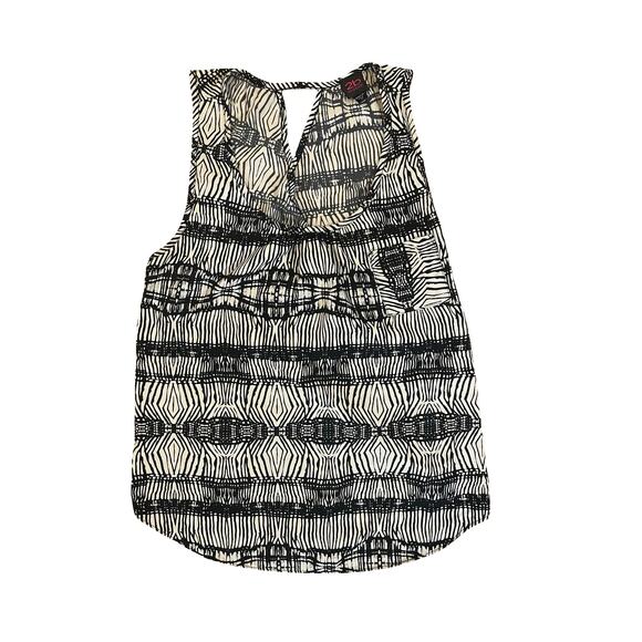2b Bebe Black White Geometric Print Sleeveless Blouse Size M 100% Polyester - Picture 1 of 3